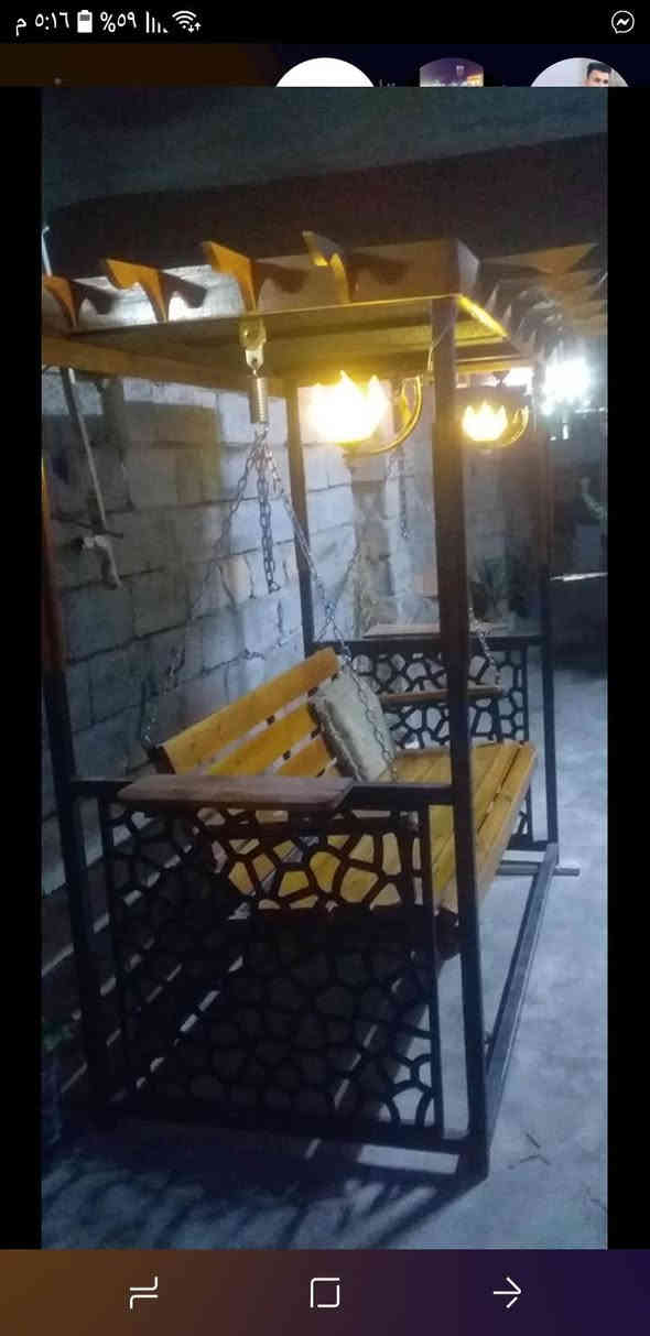 ميز طعام وكرسي هزاز ومرجوحه ملكيه للبيع للاتصال ***********
