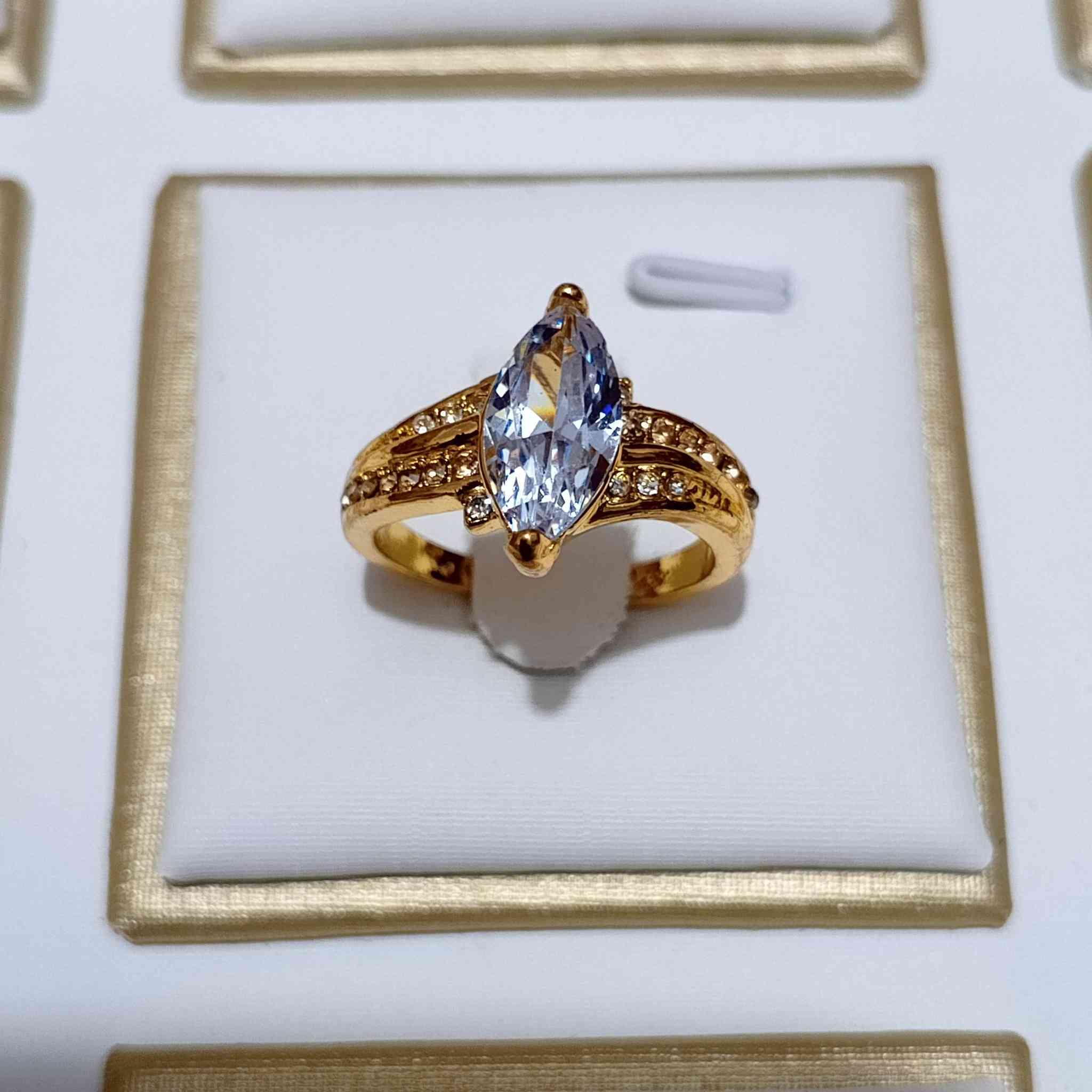 خواتم مختومات 925 العدد 26 سعر القطعه الفين


**إذا كنت صاحب هذا الإعلان وتريد حذفه لأي سبب، رجاءا أرسل رسالة إلى الدعم الفني**