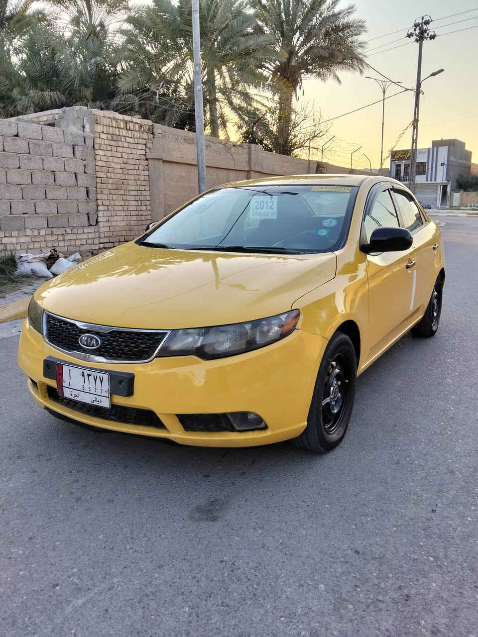 السلام عليكم كيا فورتي موديل 2012 وارد امريكي كل رقم ديالى بأسمنه تحويل مباشر سنوية للـ28 مصفرة هيئة وغرامات محرك 2000 دوش محرك وكير حاويه جدد كير 6نمر تخم تاير جديد حدادية امامي وخلفي جديد باتري جديد شاشة كامره سيارة جاهزه السعر 80 للأستفسار اكثر (***********) عنواني واسط
