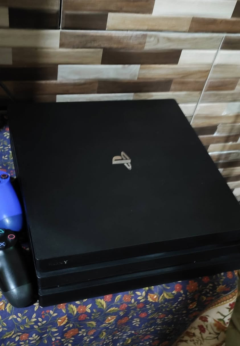 بلـي 4 برو 1 تيرا
اونلاين نضام 13.2 
نضافة 99% مامفتوح ابـد ابـد 
جوستك اصلية وقطعة الثانية تجارية 
ويـا قرصين GTA و BATTLEFlED V طـور القصة 
وال GTA هم اونلاين حياة الواقعية 
الـسعر 330 وبـي مجال للشراي 
قدوة رحتلك ماتشتري لا تعامل واعبـر المنشـور


**إذا كنت صاحب هذا الإعلان وتريد حذفه لأي سبب، رجاءا أرسل رسالة إلى الدعم الفني**