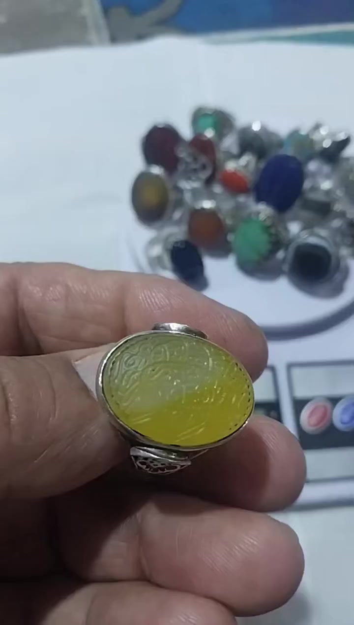 خواتم للبيع كلهه احجار اصليه وبيه قديم الواحد بالمزاد يبيعو ١٥٠ او ٢٠٠ أني ابيع الغرام ب٦ شلع ماابيع كسر الشراي يتفضل خاص بدون عمله رجاء المايشتري خل علق تعليق ايجابي وشكرا


**إذا كنت صاحب هذا الإعلان وتريد حذفه لأي سبب، رجاءا أرسل رسالة إلى الدعم الفني**