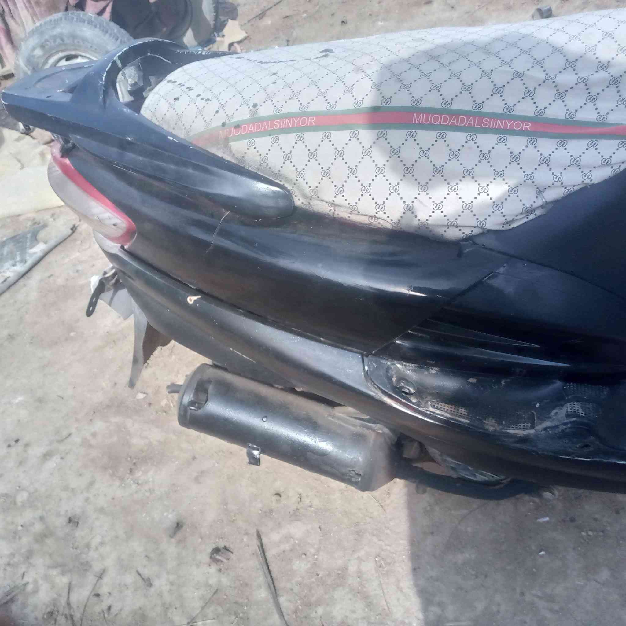 سلام عليكم دراجه سيم للبيع محرك خير من الله كهربائيات شغاله السعر ٢٨٥ وبيه مجال مكاني بابل عوفي للاستفسار الاتصال على الرقم ***********
