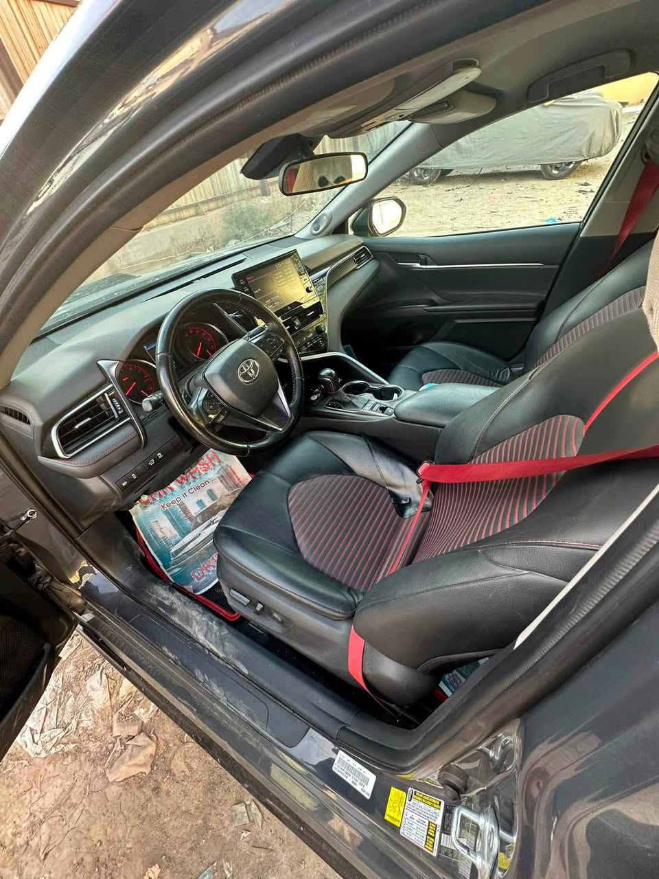 كامري موديل ٢٠٢٢ trd
مكينه 3500 دوش
تحكمات ستيرن
تدفئه ستيرن 
كشنات تدفئ وتبريد
اشاير ب المري رادرات جانبي وامامي وخلفي 
جيبي اس من امريكا 
ويل ١٩ 
صدر جديد امامي وخلفي 
3انظمة قياده 
اوتو هولد 
تو كلر نفطي و اسود 
شاشه كار بلي حجم كبير 
سماعات jbl
حادثها قطعتين وبسيط جاملغ وباب

مكاني ب بغداد ***********
