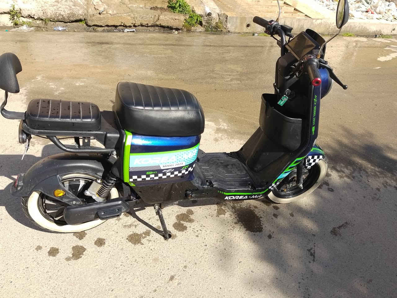 دراجة R 11 للبيع
نيلي كامل نظيف

موضح بالصور 

السعر :560 وبي مجال

تواصل :077416


**إذا كنت صاحب هذا الإعلان وتريد حذفه لأي سبب، رجاءا أرسل رسالة إلى الدعم الفني**