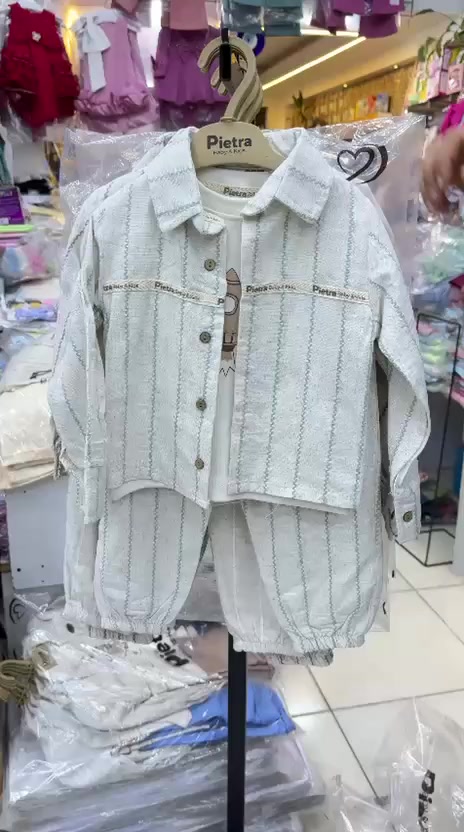 قاط تركي 🇹🇷ماركة 3قطع خامة للن اصلية
سعر الدرزن 128ألف


**إذا كنت صاحب هذا الإعلان وتريد حذفه لأي سبب، رجاءا أرسل رسالة إلى الدعم الفني**