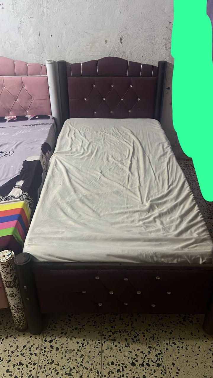 تخم 9 مقاعد 3 رجلين من يمه يتحركن يكدرون يغيروهن او يضبوهن سعره 150 وبي مجال بسيط
ساعه سعرها 10 
وجربايه اطفال نضيفه كلش بس رجليها شويه من جوه رطوبه لايحتها اما داخلها كله نضيف سعرها 20 
العنوان بغداد حي عامل تكدرون تجون وتشوفون الغراض 
وايضا عدنه جرابي ثنين ام النفر واحد السوبايات شويه نازلات وكلها نضيفه  سعرهن 30 الوحده وبيها مجال بسيط 
وميز طعام عدد الكراسي 4 نضيف مابي اي عيب بـ40 الله شاهد قبل فتره اخذت الكرسي الواحد ب 12 الف للاستفسار تفضلوا خاص


**إذا كنت صاحب هذا الإعلان وتريد حذفه لأي سبب، رجاءا أرسل رسالة إلى الدعم الفني**