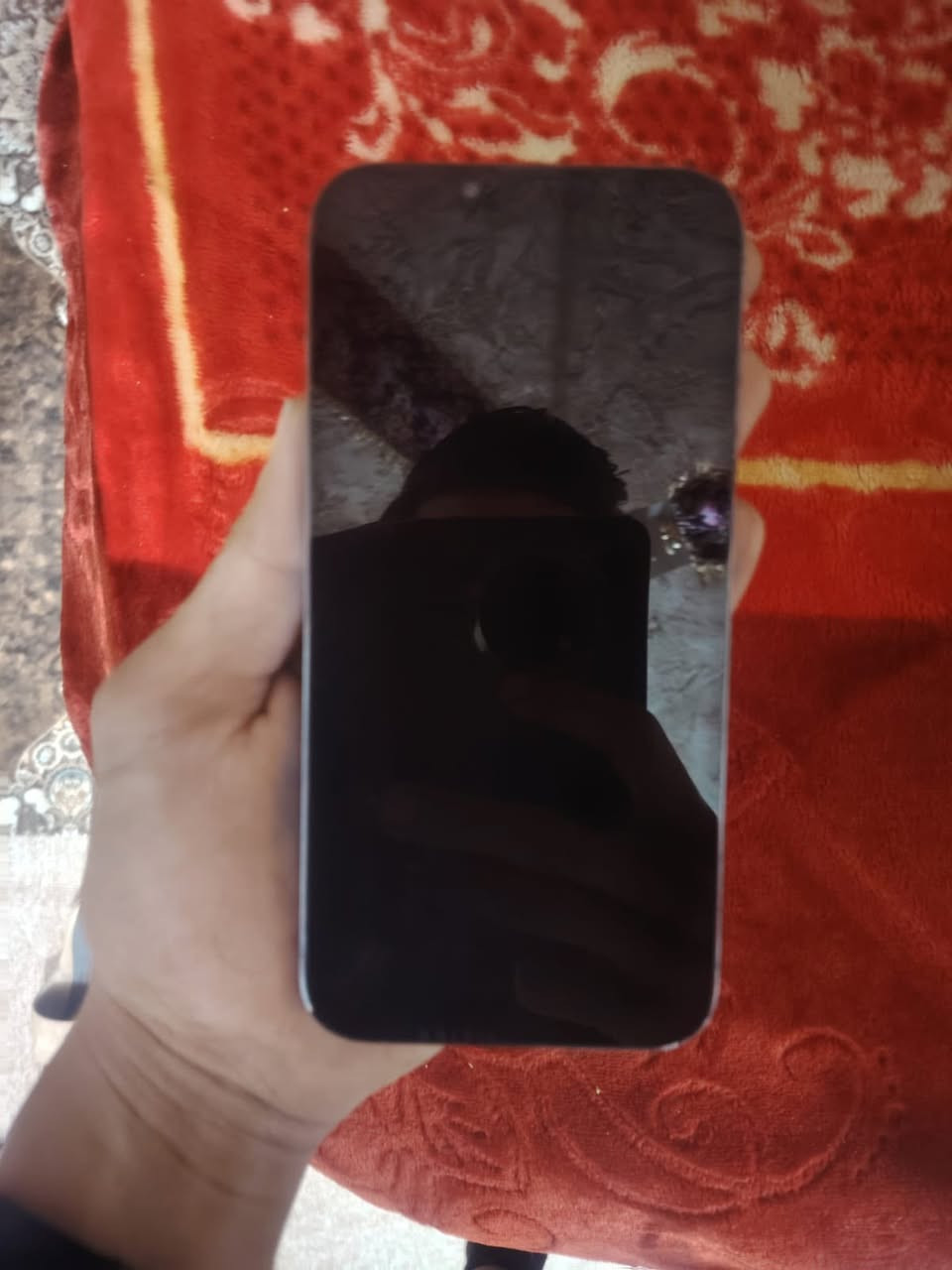 ايفون 13برو ماكس فول نضافه كله شغال مبدل بس بطاريه شرط اصليه المكان دوانيه او مراوس ب15حتلو مبدل بي قطع السعر 525 الرقم ***********
