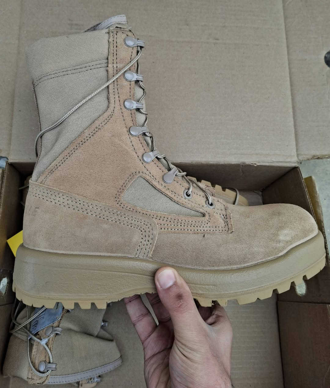 بسطال ابلفل امريكي اصلي حجمR-10 يلبس 43 أو 43ونص
رجل وسط أو رفيعه


**إذا كنت صاحب هذا الإعلان وتريد حذفه لأي سبب، رجاءا أرسل رسالة إلى الدعم الفني**