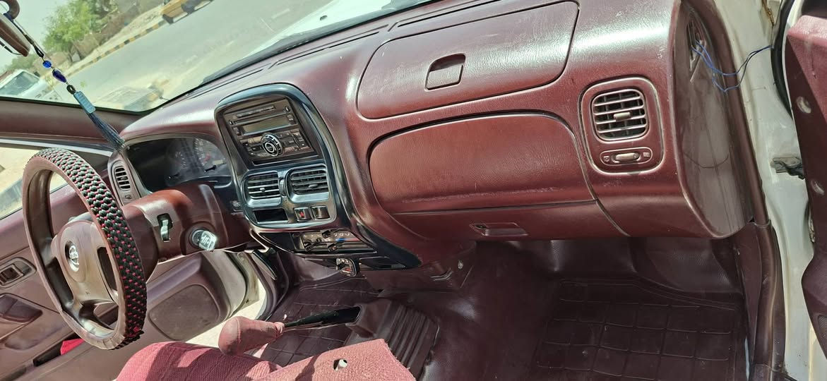 نيسان ٢٠٠٩ رقم بصره مميز مكان السياره كربلاء 
للاستفسار ***********
