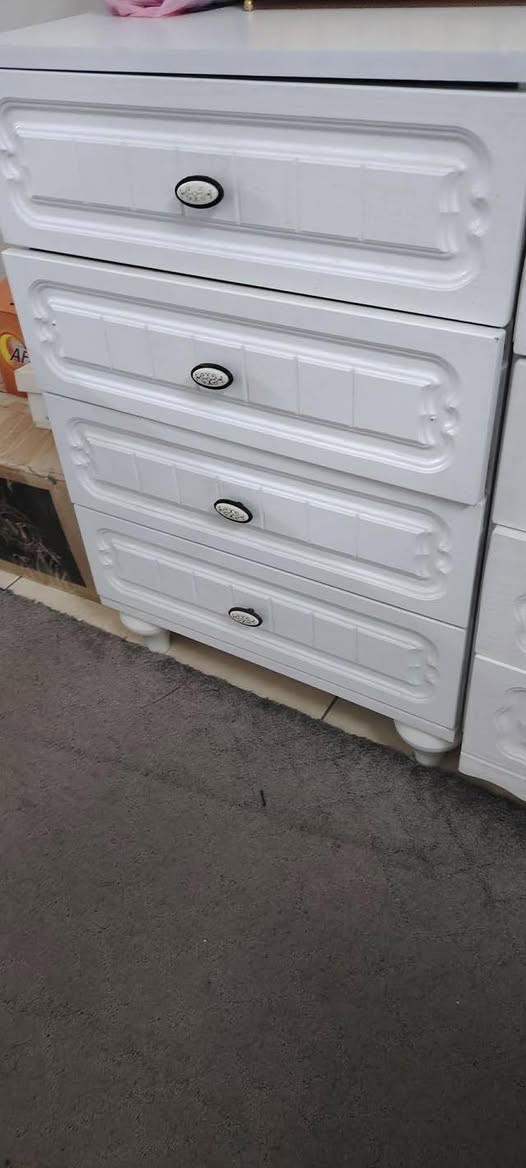 غرفه كانتري للبيع
كلش نضييفه بدون اي ضرر
٦ قطع
بدون دوشك
سعرها
٥٠٠ الف وبيها مجال بسيط
...
متوفـر خدمة توصيل داخل بغداد وداخل مجمـع بسماية السكني ❤️🚘
للاستفسار خاص او عن  طريق رقم الهاتف واتساب فقط 
***********📞
