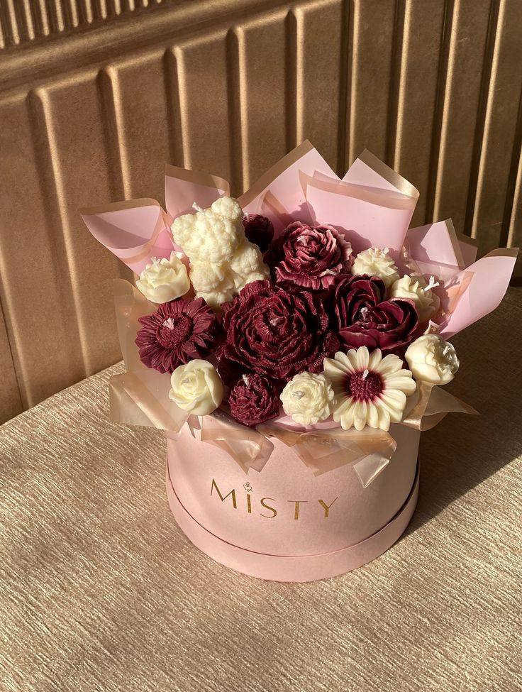 لأن أمي هي النور اللي بوسط البيت.. 🕯️✨
سوينا قطع فنية تشبه قلبها. شمعاتنا العطرية لعيد الأم مو مجرد شمعة، هي 'باقة ورد دائمة' تملي غرفتها بريحة الحنان والهدوء.
دللي ست الحبايب بهدية تليق بمقامها.. شمعة 'أمي: زهرة عمري وحلو السنين'.
العدد محدود جداً للحجز.. سارعي قبل نفاذ الكمية!" 🌸💖
#أرفعو_المنشور
#أدمن_وافق


**إذا كنت صاحب هذا الإعلان وتريد حذفه لأي سبب، رجاءا أرسل رسالة إلى الدعم الفني**