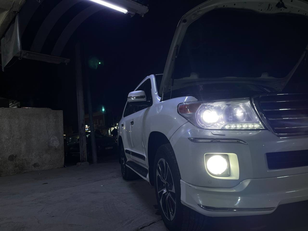 لاندكروز 2012 سياره مكفوله كير ومحرك وكشر كفاله عامه سياره نضيفه جدا  مكان بغداد  
الرقم للاتصال فقط  ***********
سعر 410 ورقه
