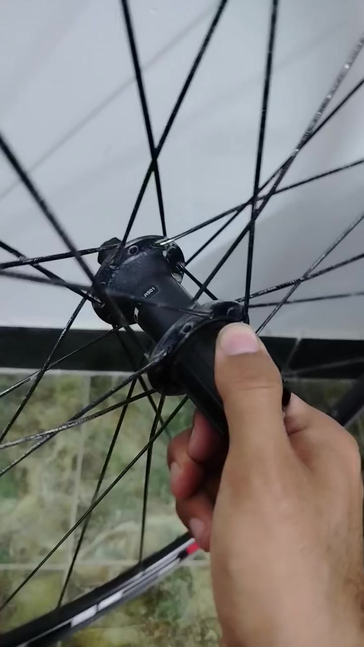 متاح وياله شيمانو R500
المواصفات : wh-r501
النوع: عجلات "كلينشر" (Clincher)   الألمنيوم.
المقاس: 700c، 28.
الصوت : 2 بنط عادي
التوافق: تتوافق مع أنظمة السرعات (Cassette) من 8 و9 و10 سرعات من شيمانو.
التصميم:  الأمامية  20 سلكاً (Spokes)،   الخلفية  24 سلكاً.
الوزن:  وزن العجلة الأمامية حوالي 890-920 جراماً تقريباً
النظافه 90٪ 
السعر خاص
مكاني النجف


**إذا كنت صاحب هذا الإعلان وتريد حذفه لأي سبب، رجاءا أرسل رسالة إلى الدعم الفني**