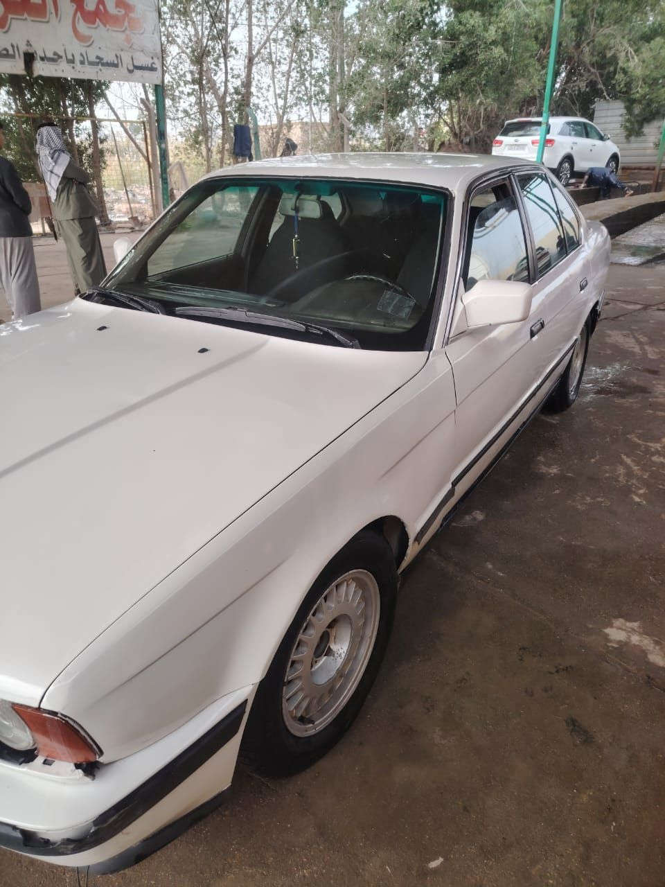 السلام عليكم للبيع بي ام حجم 530 مديل 92 رقم قادسيه نكليزي بسمي سنويه لل 2030 مشروع وطني تحويل مباشر محرك اوكير رأس الثور حداديه جديده تخم تاير جدد كهربايات شغاله تبريد شغال السعر ٤٣ ورقه اوبيه مجال  العنوان دوانيه قضاء الشامية  التواصل اتصل ***********
