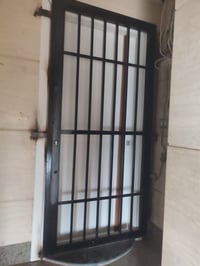 بابين حديد • تقريبا جداد