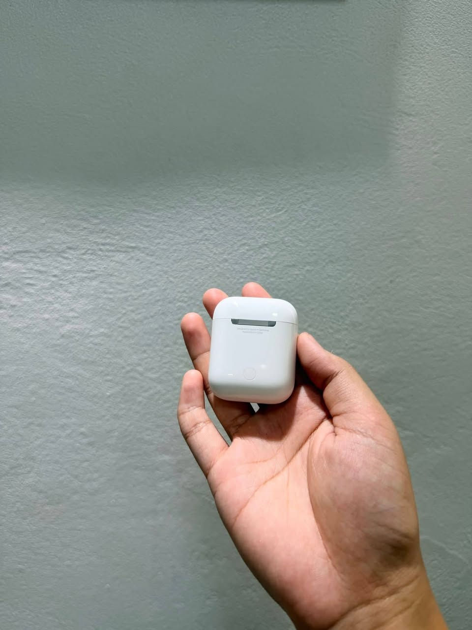 Air pods 2
الاصدار الثاني من سماعات ابل ٫ اصليه امريكيه وارد امريكي الاصلي ٫ صوتها قوي جدا نظافتها 99\ 
بلاديه سيريل نمبر بموقع ابل الرسمي الشركه المصنعه ابل ٫ تدعم شحن لاسلكي ٫ قطع محدوده وراح ابيعها بدون ربح 25 الف ٫ القطع اصليه امريكيه تفحص وتتاكد بنفسك للحجز واتساب ***********
