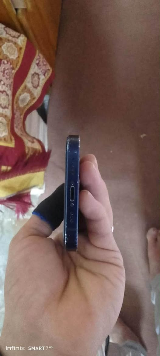 السلام عليكم 

ايفون 12 عادي  

نموذج/M 

دبل سيم 

ذاكرة 128 

بطاريه 76 بلادي شرط 

مايعبر هوه حصرر بي هاذ الفطر بالظهر وشاصي مشخط أنطيك شرط كارتونه وغراضه كامل ويا 

مراوس شعندك نزل وبيع 260 وبي مجال قليل


**إذا كنت صاحب هذا الإعلان وتريد حذفه لأي سبب، رجاءا أرسل رسالة إلى الدعم الفني**