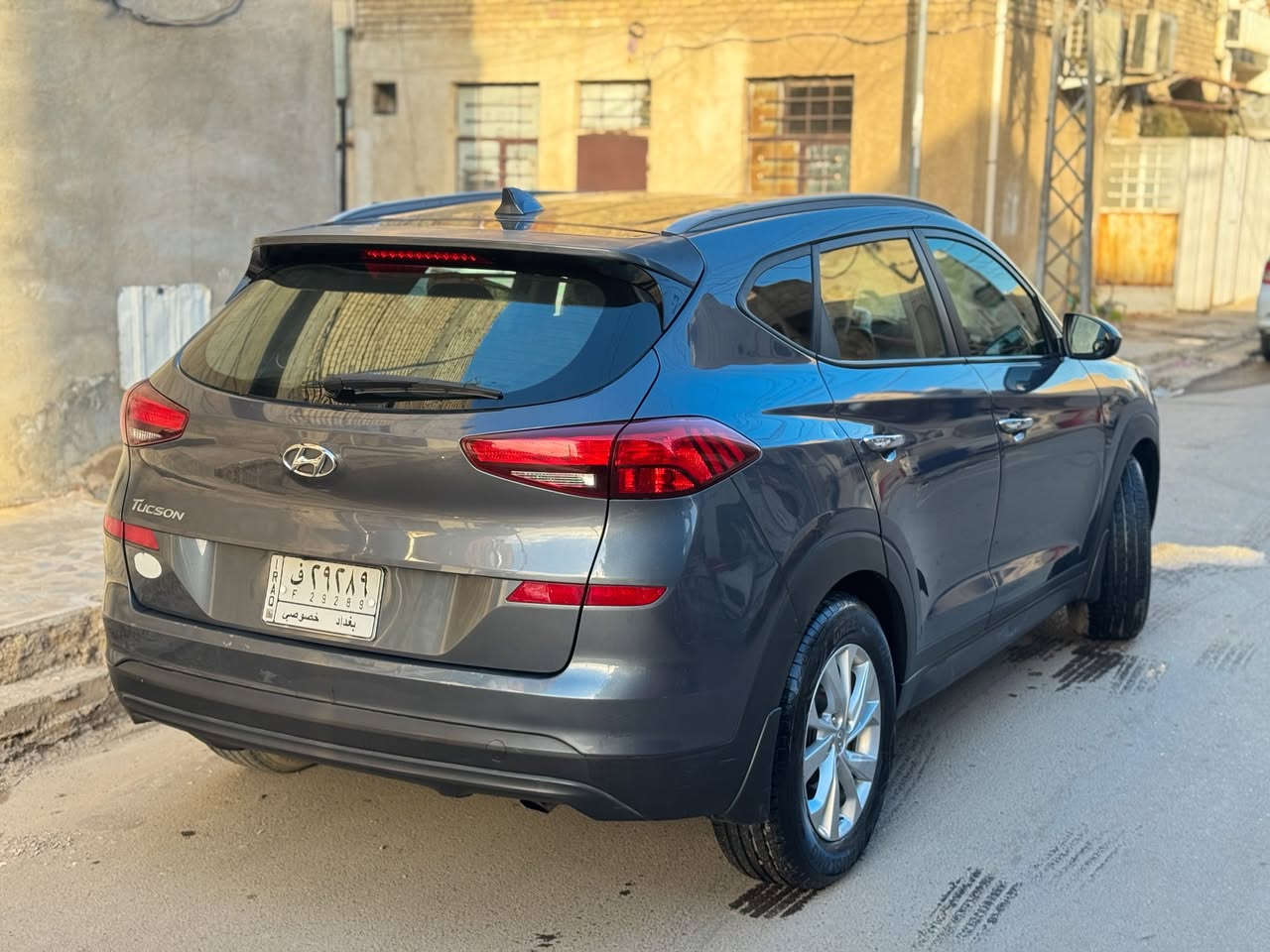 السلام عليكم من رخصت الادمن      
توسان هونداي موديل 2019 رقم بغداد نص مواصفات
بصمة
رادار جانبي
نقطة عمياء
كشنات كهربائية 
تدفئة كشنات
سايد بريك بصمة
ضوء ترحيب
مكينة حجم 2000 جي دي اي اقتصادي
دواخل مفروشة
الحادث تبديل بنيد  فقط والبنيد جارد  والباقي ليبل واحد 
ايرباك ستيرن فقط
صور الحادث داخل المنشور
السيارة تحتوي على  شخوط ورصعات خفيفة نتيجة استخدام والباقي مكفول
ماشية تقريبا 48الف ميل
السعر 155ورقة
موبايل *********** ابو نرجس/البلديات
