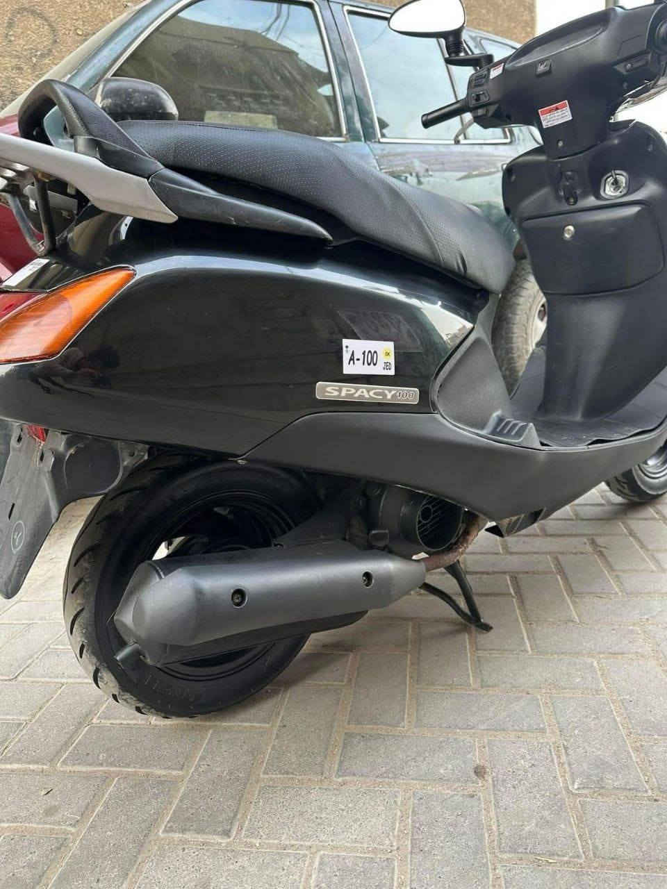 دراجه هوندا سبيسي يابني السعر الاتصال على الرقم ***********
مكاني الحبانيه
