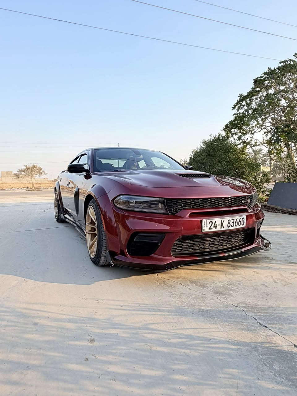 السلام عليكم 
سكات باك وأيد بدي اصل 
موديل 22فوللل ما عدا الرادار 
ستوك السياره علا وضع الشركه 
مقاعد امامي تدفئه تبريد 
مقاعد خلفي تدفئه 
فجوج بريك بريمبو
فتحة سقف 
و بيها هواي مواصفات 
ممشى السياره 43ميل 
حادث چامرلغ خلفي +باب خلفي صبغ 
بجم كبس 
علا أيدي السياره حيل نضيفه 
سعر السياره 330 
***********
