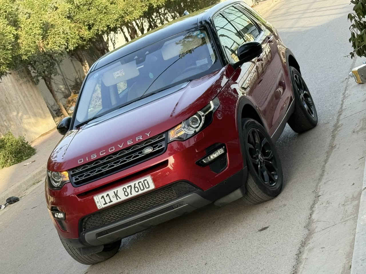 للبيع – خليجي لاند روفر ديسكفري سبورت 2016 (HSE فل كامل) 

* الموديل:2017 استخدام شخصي ونظيف جدًا

* المشي: 90,000 كم فقط

* المواصفات: HSE أعلى فئة (رفاهية كاملة)

* اللون: احمر ماروني   

* المنشأ: خليجي – من الشركة مباشرة وباسمي

* الحالة: بدون صبغ و بدون ضربات 

* القطع : تايرات جديدة و باتري جديد  

السيارة بحالة ممتازة، جاهزة للفحص والقيادة بدون أي مصاريف، تجمع بين الفخامة، القوة، والاعتمادية المعروفة عن لاند روفر.

 للاستفسار الجاد فقط ***********

سعر البيع 164 $ و مكاني بغداد
