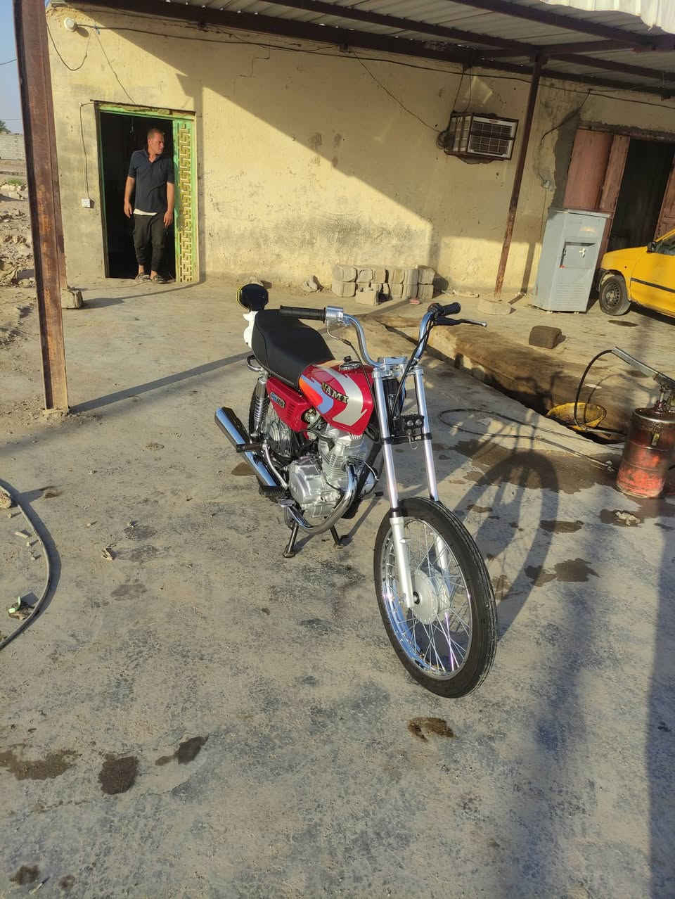 سلام عليكم دراجة وراق سكنر صارلي شهر من معمري سعر 800بي مجال قليل 
@


**إذا كنت صاحب هذا الإعلان وتريد حذفه لأي سبب، رجاءا أرسل رسالة إلى الدعم الفني**