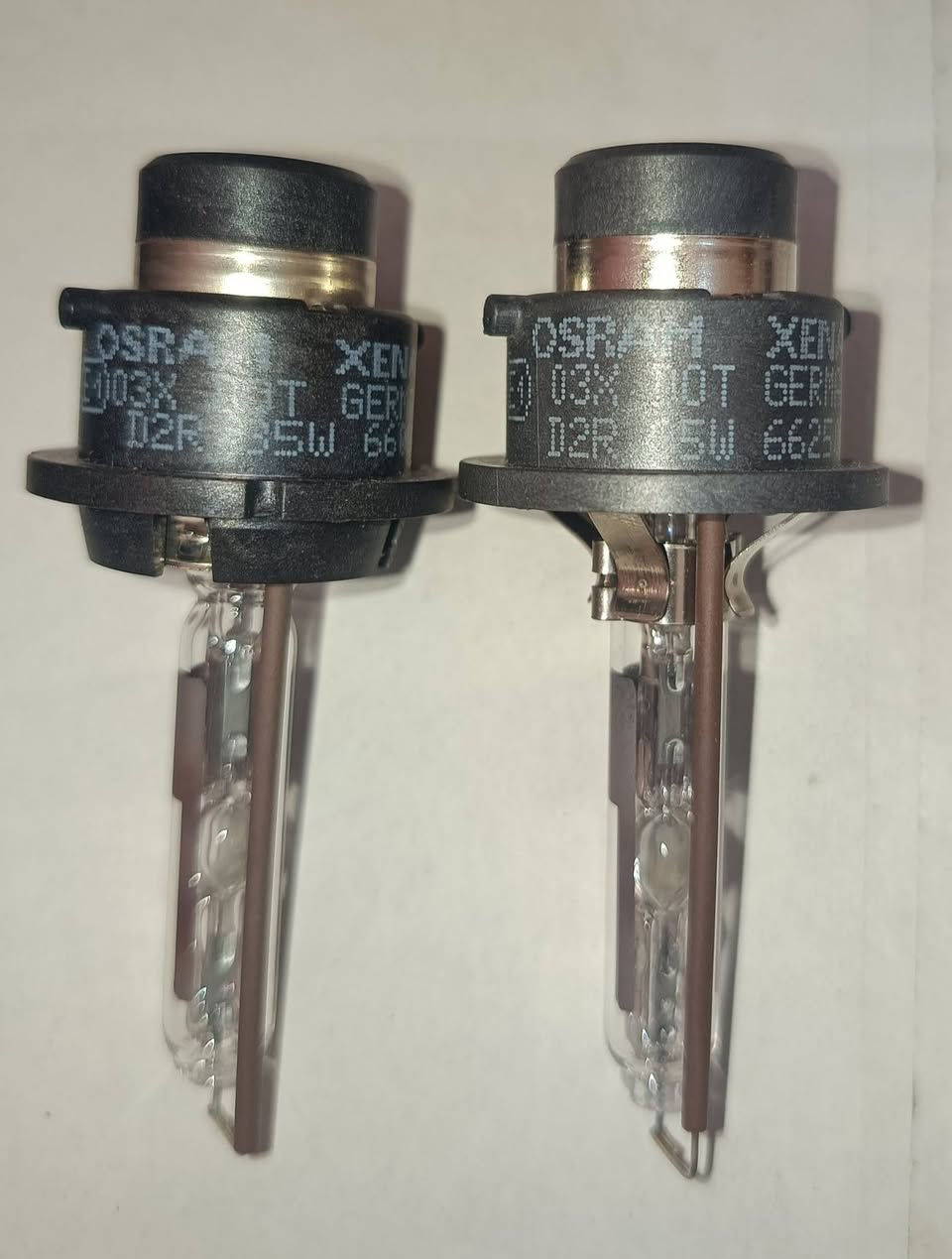 وفرنالكم زينون تفصيخ اصلي من ارقى الماركات العالمية زنون D2R و D2S الماني وياباني
سعر الزوج 40 الف والتوصيل 3 الف لجميع المحافظات 
للحجز خاص او واتساب *********** للعلم بس هاي الكمية توفرت
