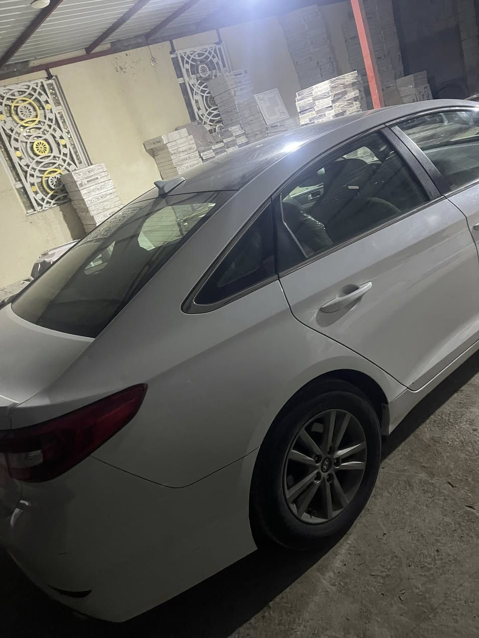 سلام عليكم سياره سوناتا مديل 2015 بيه بنيد وجملغ سياره جاهزه من كلشي تخم تاير العوان بصره هارثه الاستفسار 
  ***********
مكلف بل نشر

