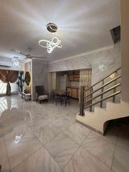 اعلان بيت بالغزالية جديد جدا بسعر 390,000,000📣
المساحة 130م واجهه 6,5م

الغزالية شارع مدير الامن يحتوي على

🔴صالة معزولة

🔴مطبخ معزول

🔴صحيات 3

🔴غرف نوم 4

🔴كراج

للاستفسار اكثر يرجى الاتصال:-
☎️***********☎️***********☎️
