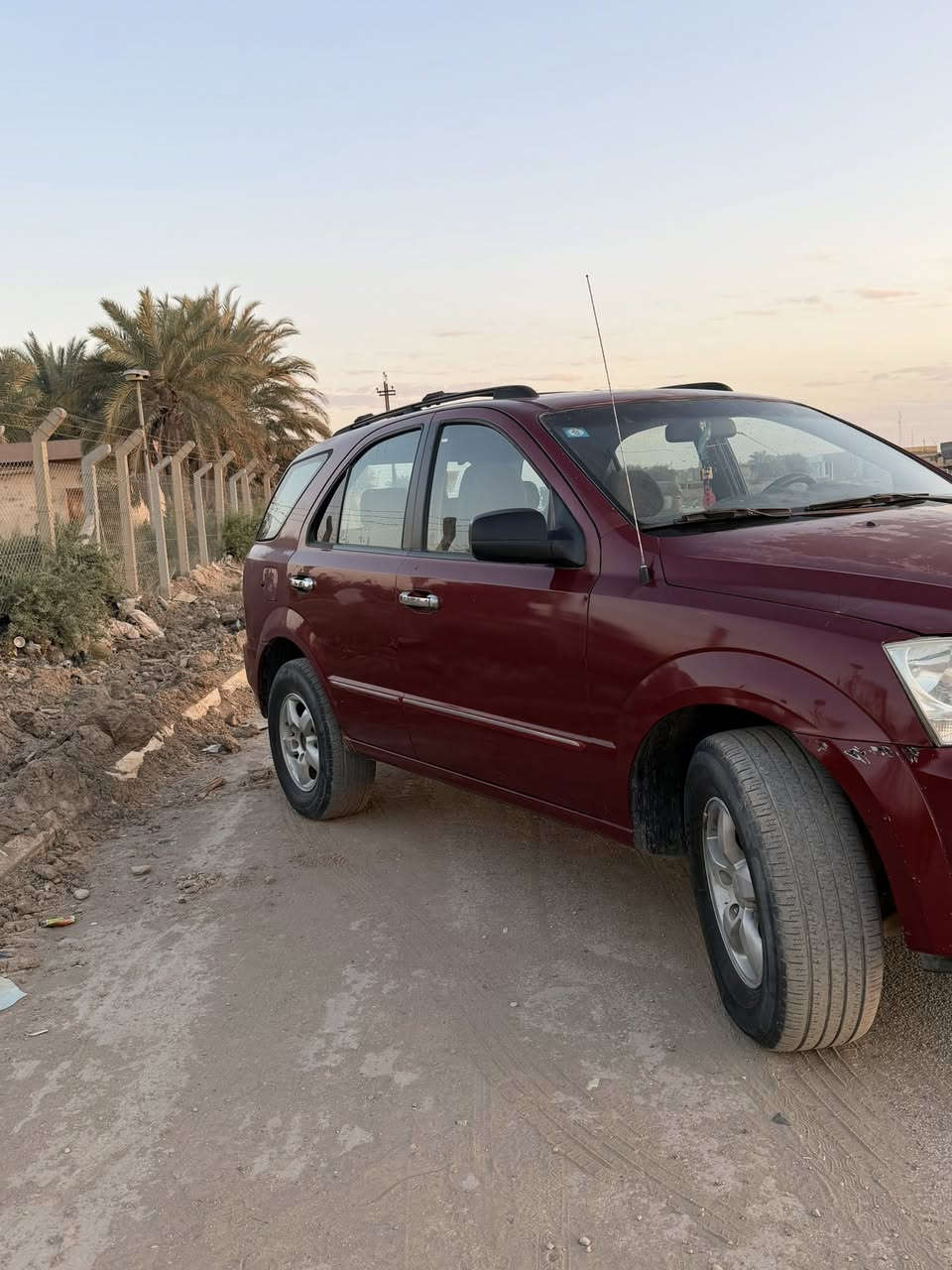 سلام عليكم
للبيع فقط 

سيارة كيا سورنتو 2006 وارد امريكي حادث البدنه الوره الدعاميه وبيها قطع صبغ ابيع حزام محرك وكير خير من الله 6 سلندر 3500 تبريد عاطل تخم تاير جديد رقم بغداد بسمي السعر 78 وبيها مجال العنوان واسط قضاء النعمانيه الاستفسار الاتصال على الرقم

‏‪0780 874 3763‬‏
