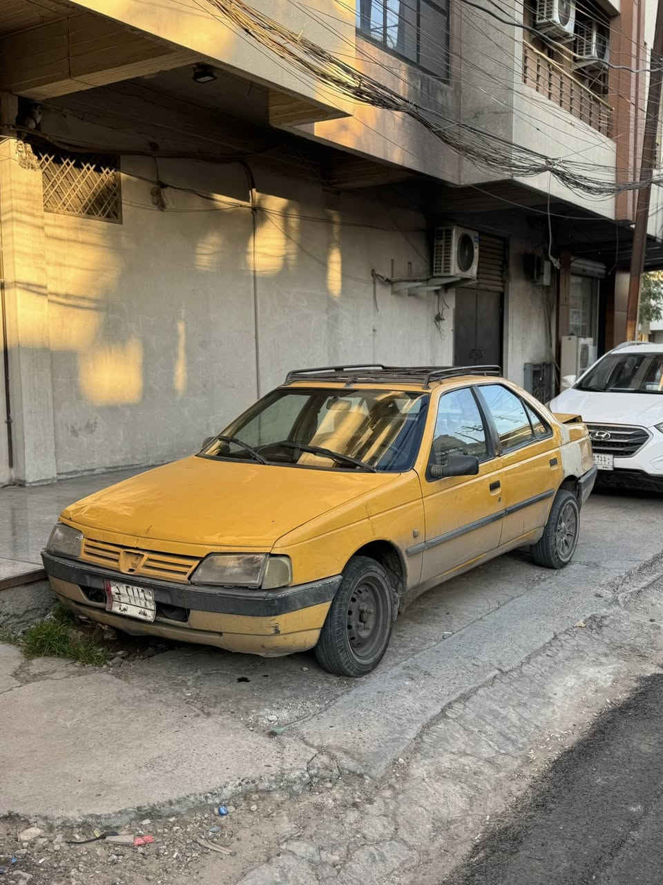 سلاام عليكم بيجو روا 2009 بسمي رقم بغداد كير  اوتوماتيك محرك كورلا شغالة مابيهة شي السيارة بس يرادلهة ترتيب السعر ( مليونين ونص عراقي ) بيهة مجال كلش بصيط 

عنوان بغداد العطيفيه :***********
