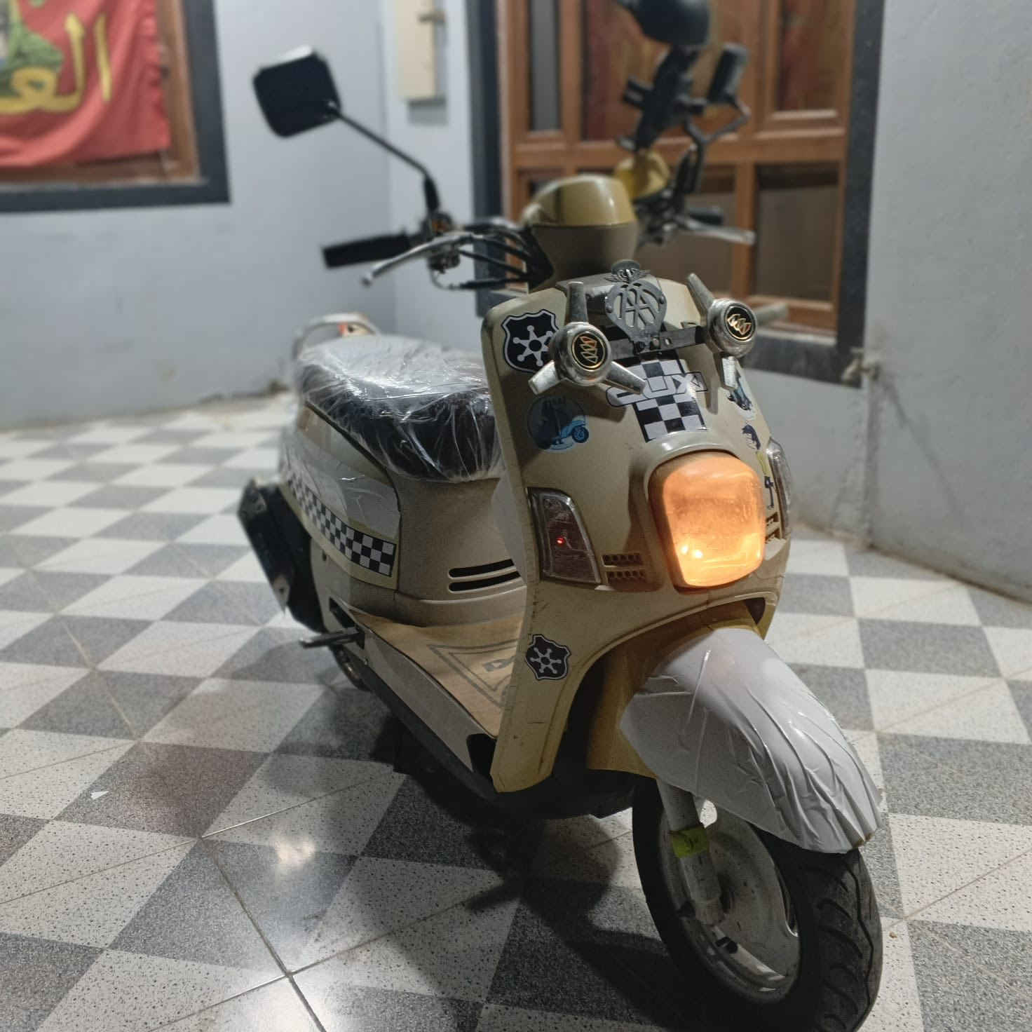 سلام عليكم للبيع بوليس  كفاله عامه الدراجه مابيه اي نقص مجمبزه   صلنصه رياضي   لون ليموني داخل حليبي 
السعر 600 وبيه مجال 
مكاني بغداد الشعب 
***********
