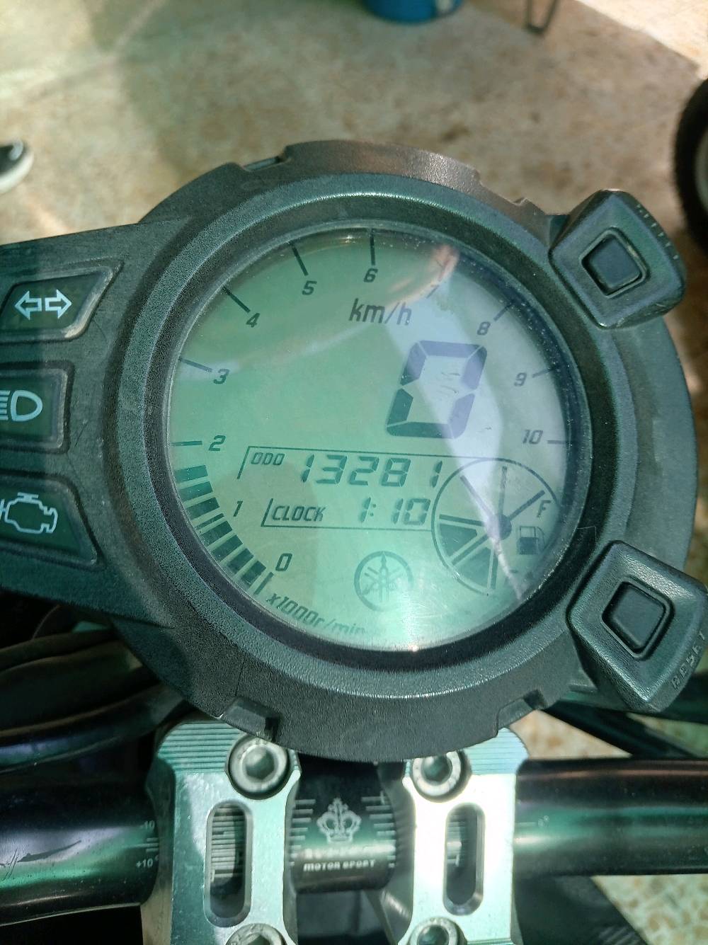 دراجه نضيفه تخبل عنوان بغداد مدينة الصدر حي طارق الوسط تيل ١٨ سعره واحد ونص 