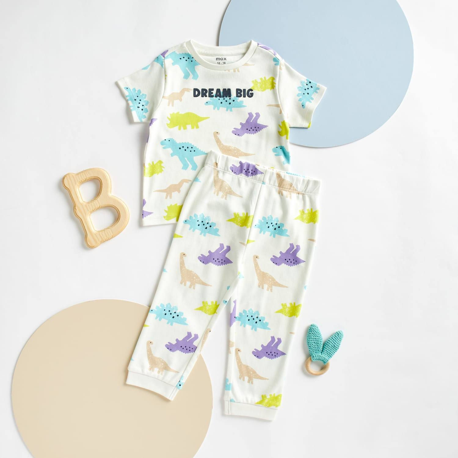 ملابس اطفال جديد من ماكس لسعار داخل صفحه


**إذا كنت صاحب هذا الإعلان وتريد حذفه لأي سبب، رجاءا أرسل رسالة إلى الدعم الفني**