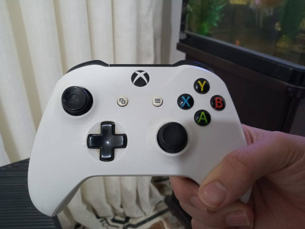 السلام عليكم اكس بوكس ون نضيف ويا اكثر من اربع لعبات وجويستك إكس بوكس ون أس السعر 100 وبيمجال الناصريه مركز كامل الملحقات ما عدا الكارتونة


**إذا كنت صاحب هذا الإعلان وتريد حذفه لأي سبب، رجاءا أرسل رسالة إلى الدعم الفني**