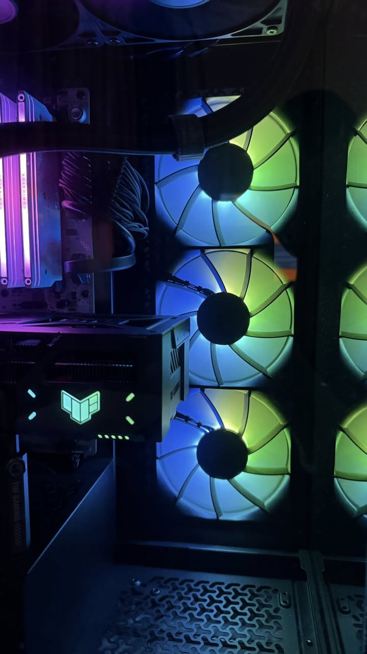 فانات  RS120. corsair الاصليه 
جديدة  فاكها من الكيس 

 
سعرها 85 الف 

متوفر واتس اب رسائل فقط 

***********
