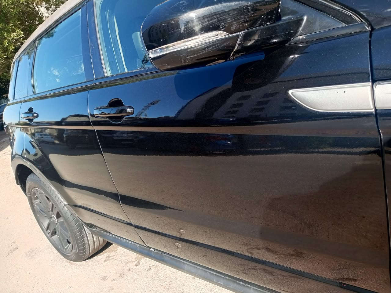 اهلآ وسهلا بكم 🏅
في 🧑‍🔧🧑‍🔧سمكرة المهندس علي بارد 🚙  🚗
‏🆕🆕🛠️جزء من أعمالنا لهذا اليوم 🛠️🆕🆕
تعديل 🚗رانج روفر 🚘
✨سمكرة السيارات بأحدث الاجهزه ✨✨

🥇 تعديل🔴 فافون🔴  على حار 🧑‍🔧
      
🔴الاسعار مناسبه 🔴             

⭕اوقات⌚ العمل كل ايام الاسبوع حته يوم الجمعة ✨
من (الساعه 8صباحآ وحتى الساعه 6 المغرب)
العنوان شارع فلسطين قرب تقاطع الموال 
           ✨🥇 لسنا الوحيدون لكننا الافضل✨🥇 
             (✨- سرعة - نظافة -  اخلاص بالعمل 
اللتواصل ***********علي بارد
