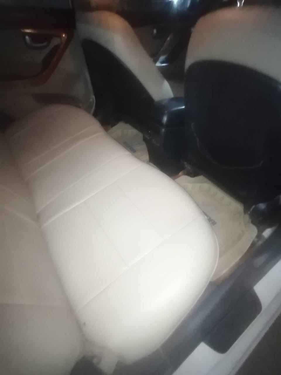 النتره 15 شركه عامه مكفوله من الصبغ ولتبديل رقم بغداد بسمي مكينه كير كفاله حداديه جديده تخم تاير متصرف دينار عليهة جاهز مال جناي مكان السياره كربلاء سعر 118قفل قفل بيع مستعجل للاستفسار الاتصال على الرقم *********** الشراي يتصل مارد ع الفيس
