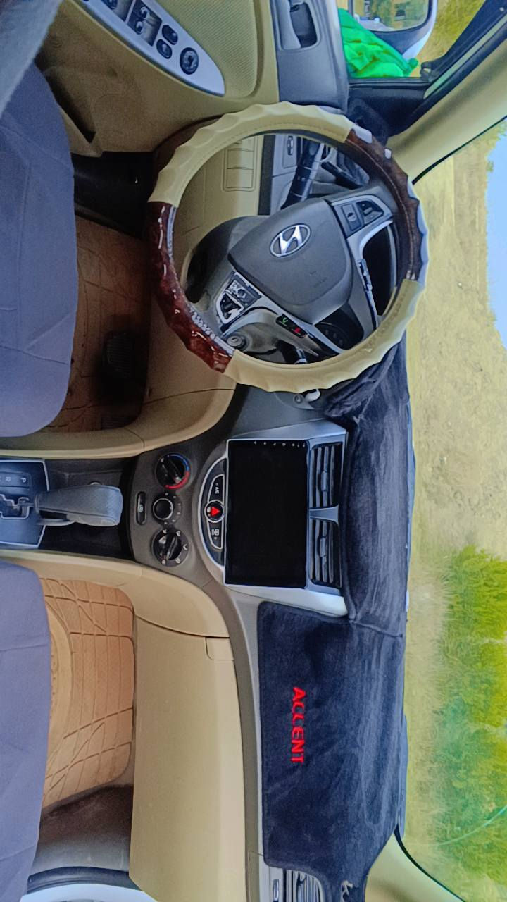 السلام عليكم  اكسنت مديل 2015 خليجي رقم نجف   باسمي تحكم ستيرن فول مواصفات  تخم تاير كير حداديه مكينه محرك 1600 بيه باردات بسيطه  السعر 97 وبيه مجال  عنواني بابل الشوملي موجود عل الفيس بوك ورقمي ***********
