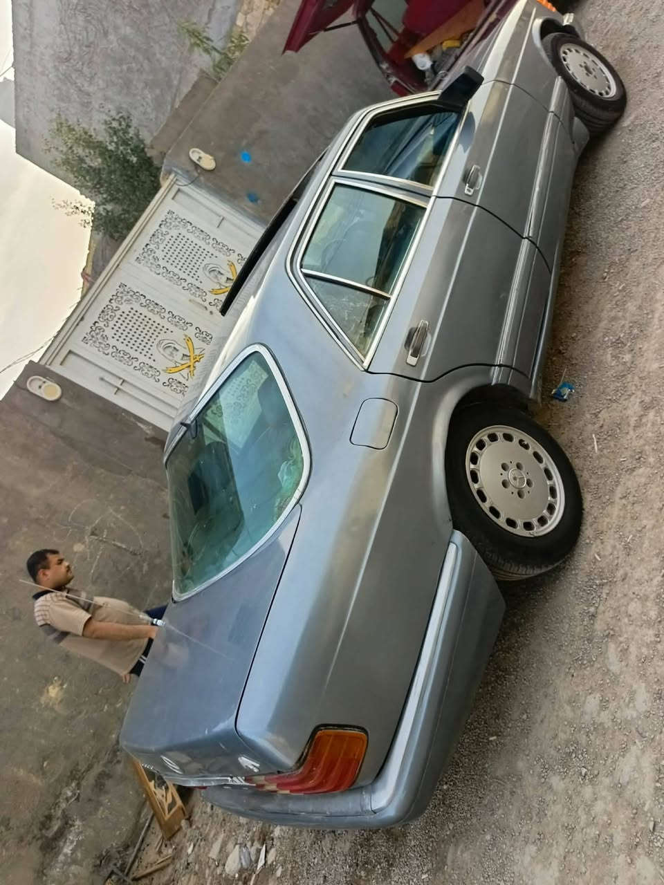 سلام عليكم مرسدس جامبو باب قصير موديل 1988 رقم بغداد انكليزي سنويه 30 هزه جديده محرك VVT_i 3000 فيشتين محرك كير كفاله
قواعدها بلاديه دون تصليح او خياس كراسي جلد مشطب تخم تاير جديد حداده نقص فقط شموع سياره صبغ عام سبب الجراد للاستفسار اكثر 
*********** اتصال

