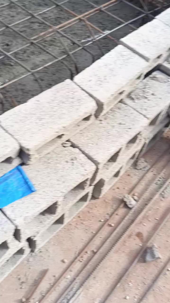 رمضان كريم 
يعلن مكتب أملاك افندينا عن بناء دور وشقق وعمارات بالاقساط وحسب مواصفات المتفق عليها وإكمال هياكل 
***********
