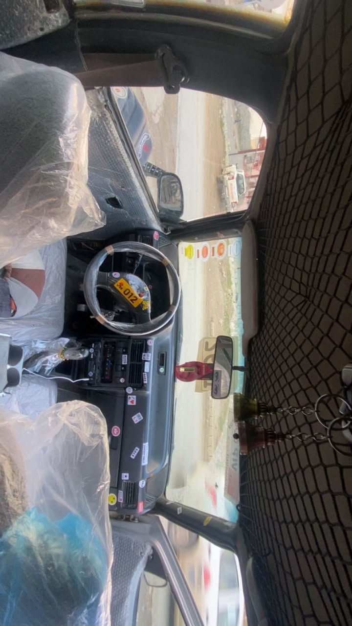 سلاوى خوا له هه موو لايه ك هوندا موديل١٩٩٢ ئارمى پلاستيك سليمانى گيرو مه كينه به شه ر موس براوه به شه رت مالى دوسته بو فروشتن و گورينه وه  له سليمانيم*********** Singapore
