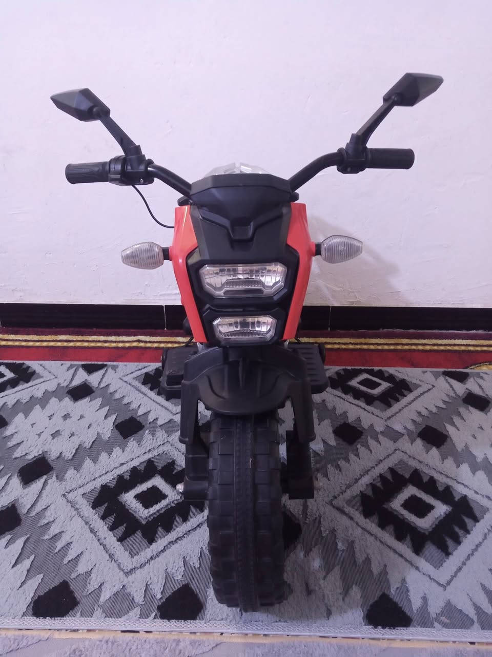 السلام عليكم دراجه شحن عوزها بطاريه جديده استعمال قليل سعرها 100 تتحمل وزن 75 كيلو صوبه صالون يابانيه 100 صوبه فوجيكا مامستعمله 35 حجله اوربيه سعرها 35 العنوان الدولعي


**إذا كنت صاحب هذا الإعلان وتريد حذفه لأي سبب، رجاءا أرسل رسالة إلى الدعم الفني**