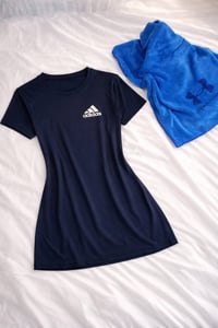 تيشرتات • فري سايز • طويل يغطي الورك