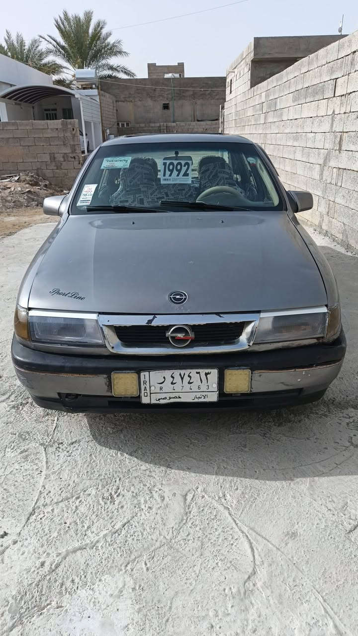 فكترا موديل 89 محرك 2000 كير عادي صبغ عام اثر جراد كهربائيات كلها شغاله رقم انبار الماني تحويل مباشر بأسمي السعر 24 وبيها مجال مكاني رمادي جويبه 
***********
