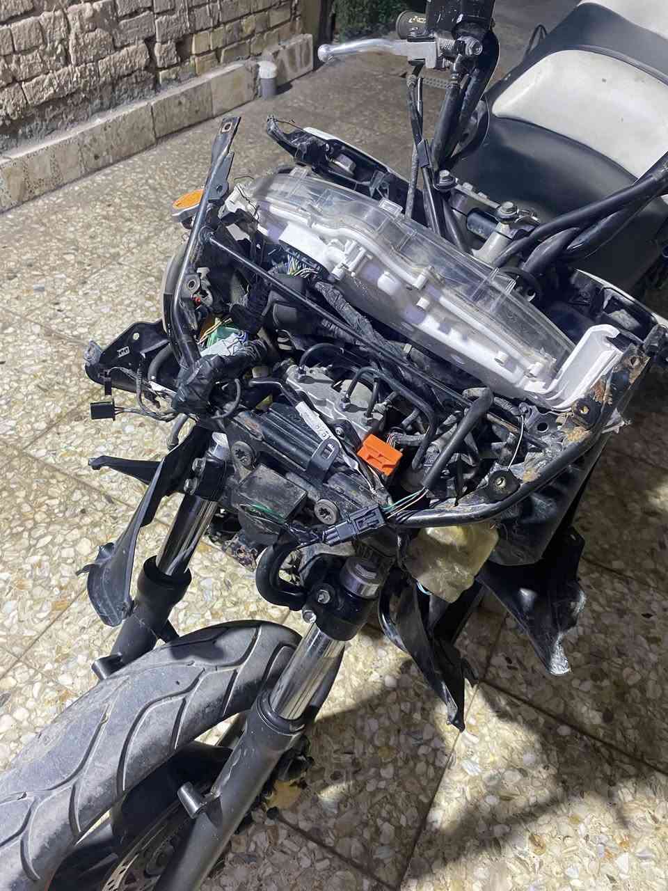 السلام عليكم
سلفر ونك جيتي 400 كفالة من كلشي مكينة خير من الله نشطة اوفر شغال سكيورتي مكينة بلاد ممفتوحة 

كهربايات كلهة شغالة كيجات كلهة شغالة ضفيرة مواصلهة التيب ولاملعوب بيهة الدرجة نقصهة كفرات فقط لان كفراتهة تعبانة وذبيتهن اطيك وياهة بس سبايدر وسواد مال دشبول 

مكاني بغداد البياع سعر خاص 

***********
