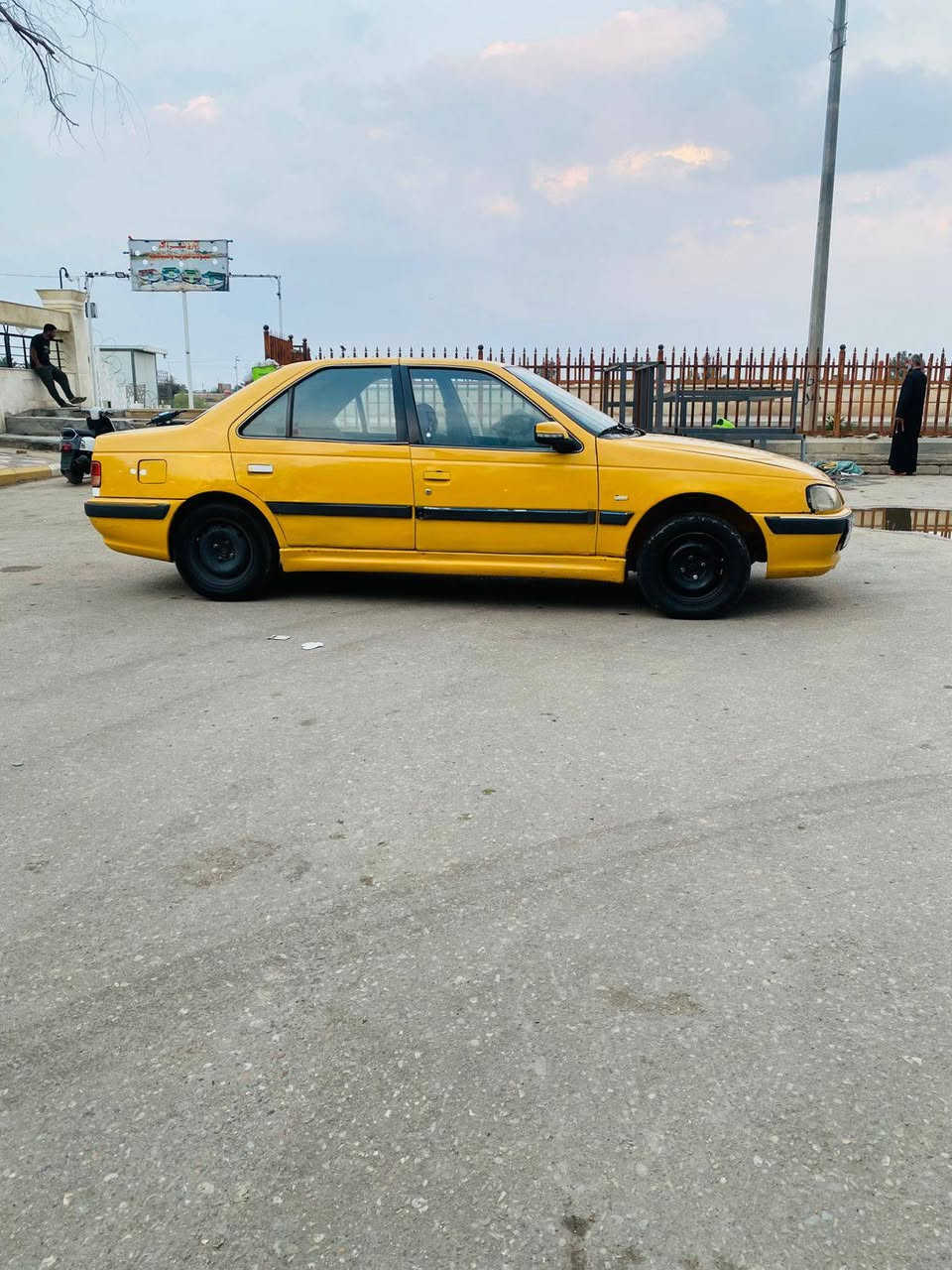 سلام عليكم بيجوبارص موديل15 لا ضربه وتبديل ولاصبق  مكينه وكيرمكفولات حداديه تخم تاير كهربايات سيارة جاهزة من كلشي  ومصفرة هيه وعرامات محددة لا 28 العنوان البصره قرنه وشراي  يتصل سعر32 وبيهه مجال *********** الثير بي واتس اب
*********** هاذ أسيه شغال
