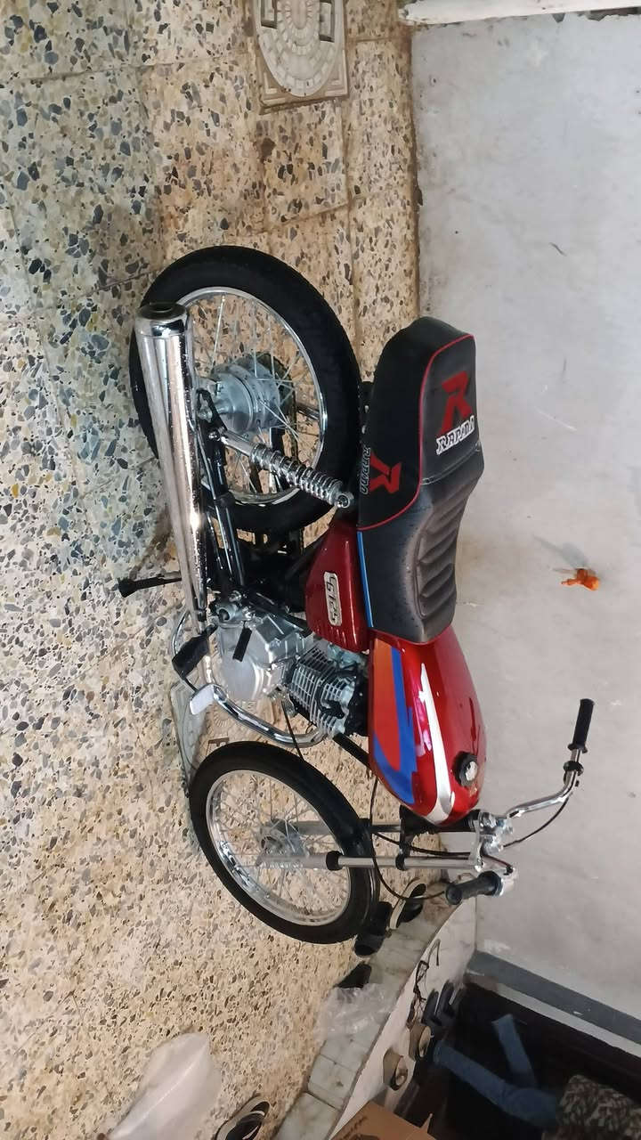 سلام عليكم يروحي ماطور لبيع اوراق أصولي مديل 16 تعمير كدامك الماطور لبارحه عمرته جديد
مكينه سيفان 24 بل لايلوان اصليه السعر خاص مكان نجف حي النداء شراي يتصل ***********
