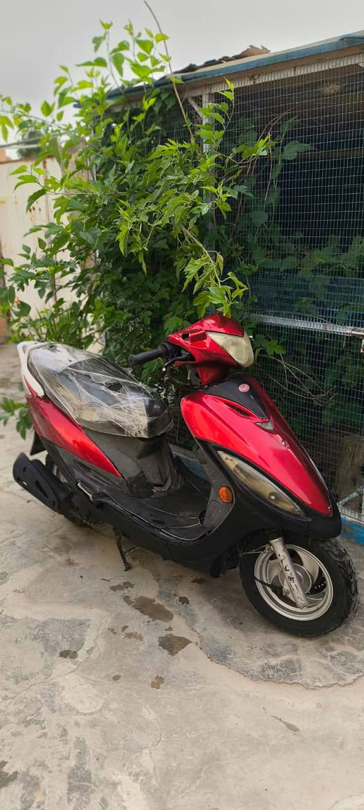 كامكو حاويه مكفوله من كلشي كله شغال مكينه مامفتوحه بلاديه  السعر 450 بيه مجال حك الجيه مكاني كوفه حي ميسان متواجد خاص وتساب ***********
