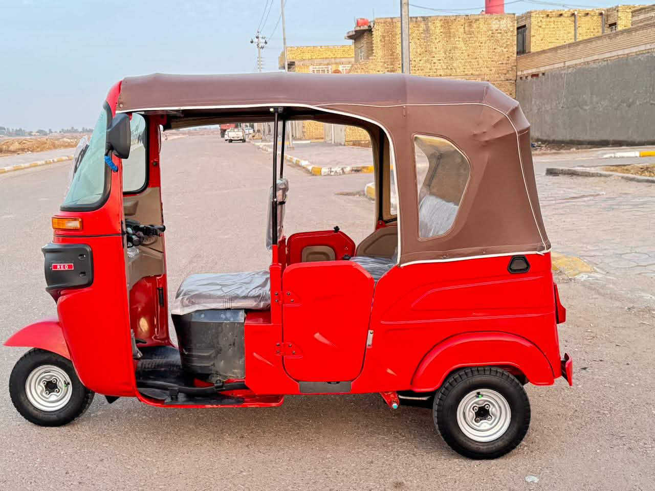 لبيع 2023وكيله سيد وسام كفاله عامه   سعرها 8800 مكلف بنشر سراي يتصل  ***********
